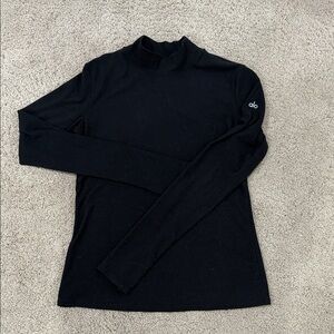 ALO Yoga Mock Turtleneck ribbed long sleeve - medium